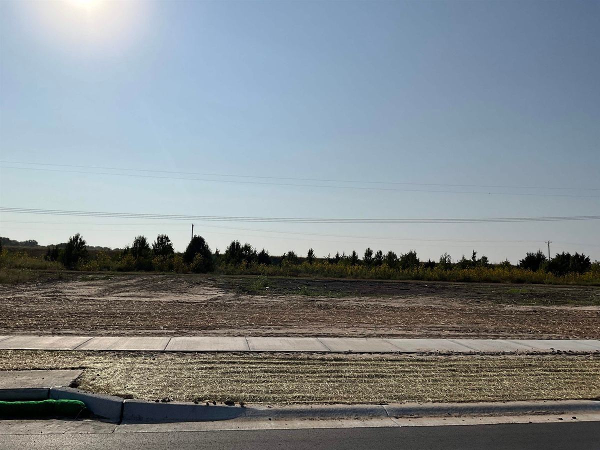 Lot 40 Block A W Blue Lake, Wichita, KS, 67215