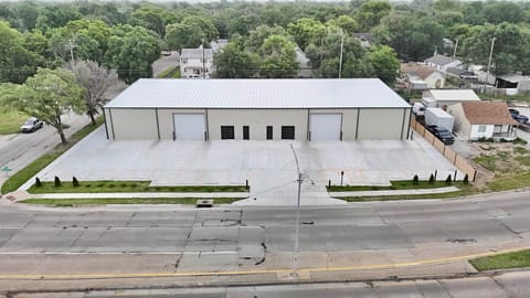 1302 S Washington, Wichita, KS, 67211 photo 3
