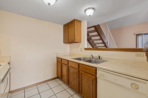 1717 S Cypress St #1424, Wichita, KS, 67207 photo 17