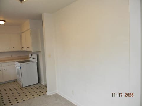 354 N Slade, Haysville, KS, 67060 photo 16