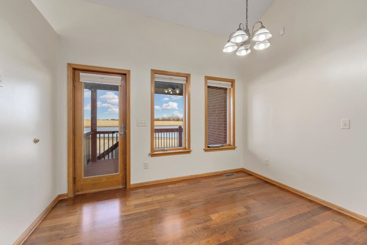 757 S Meridian Rd, Wellington, KS, 67152