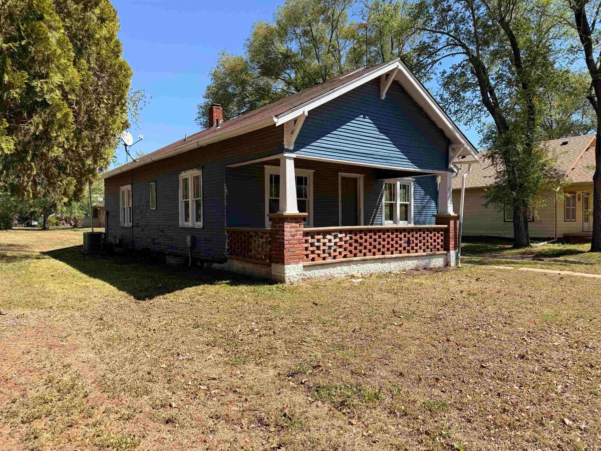 617 N Bluff Ave, Anthony, KS, 67003