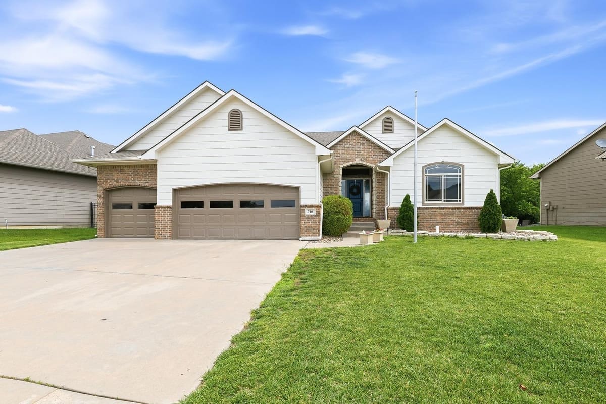 710 W Gatewood Ln, Andover, KS, 67002