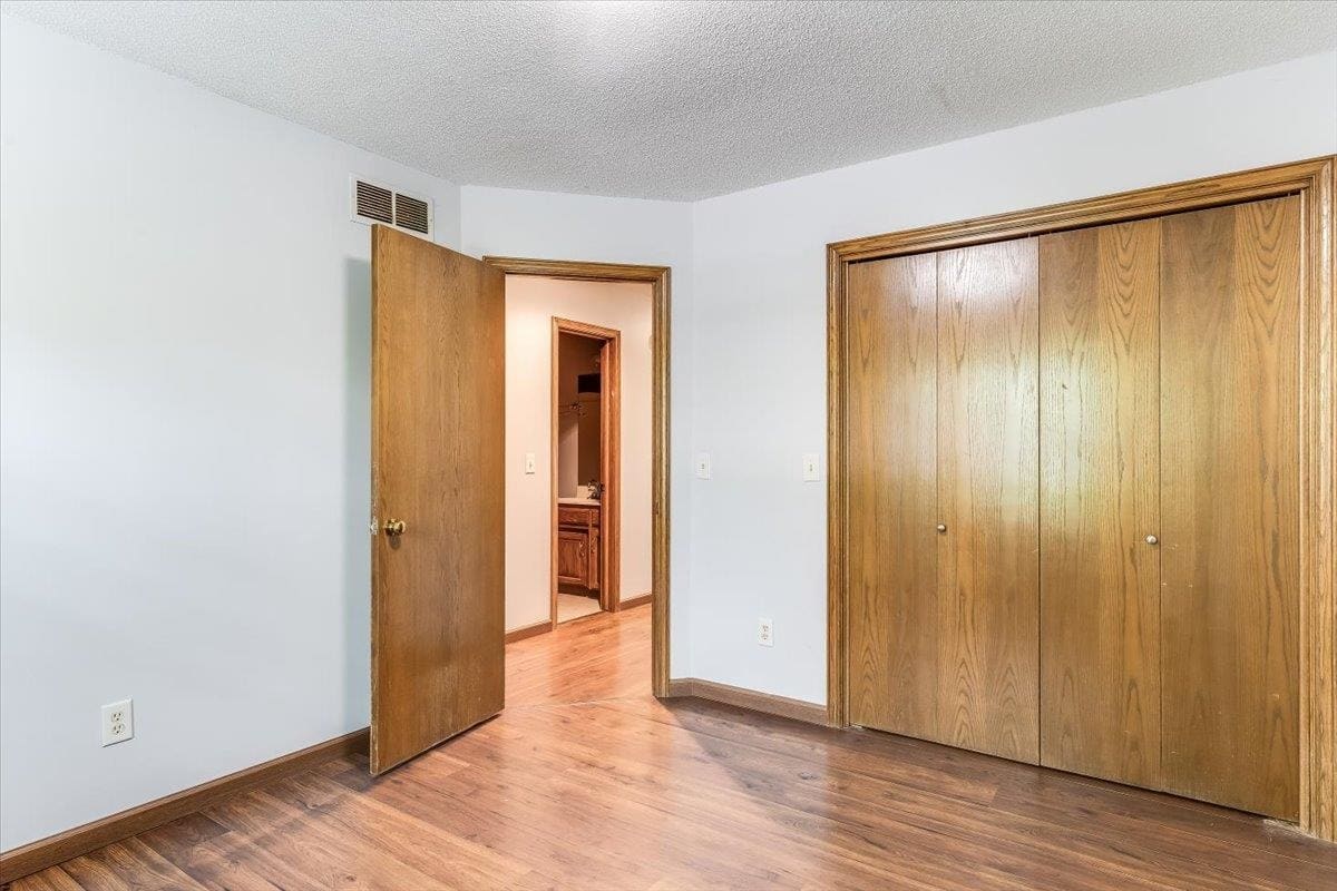 2366 N Vinegate Ct, Wichita, KS, 67226