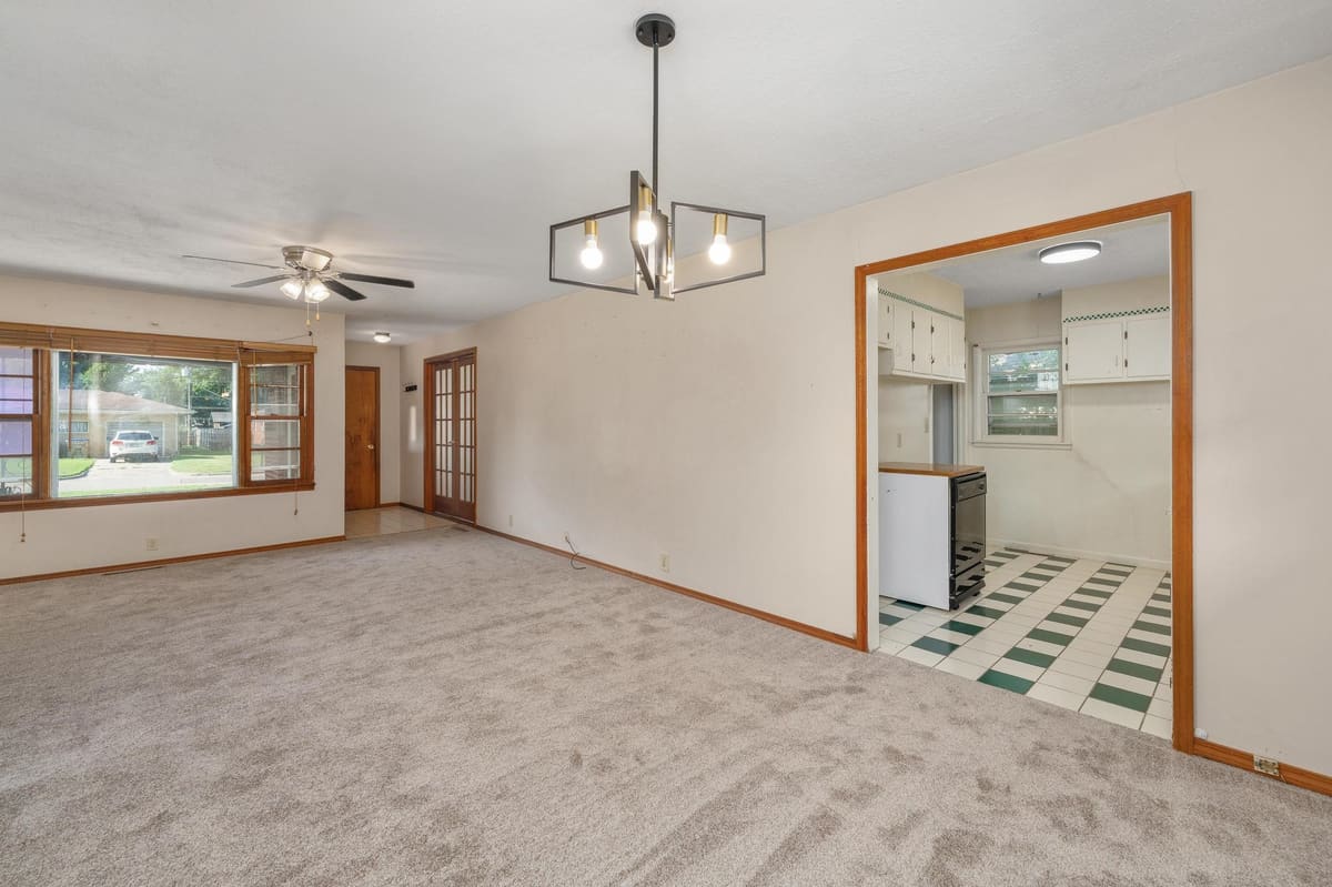 430 E 8th, Belle Plaine, KS, 67013