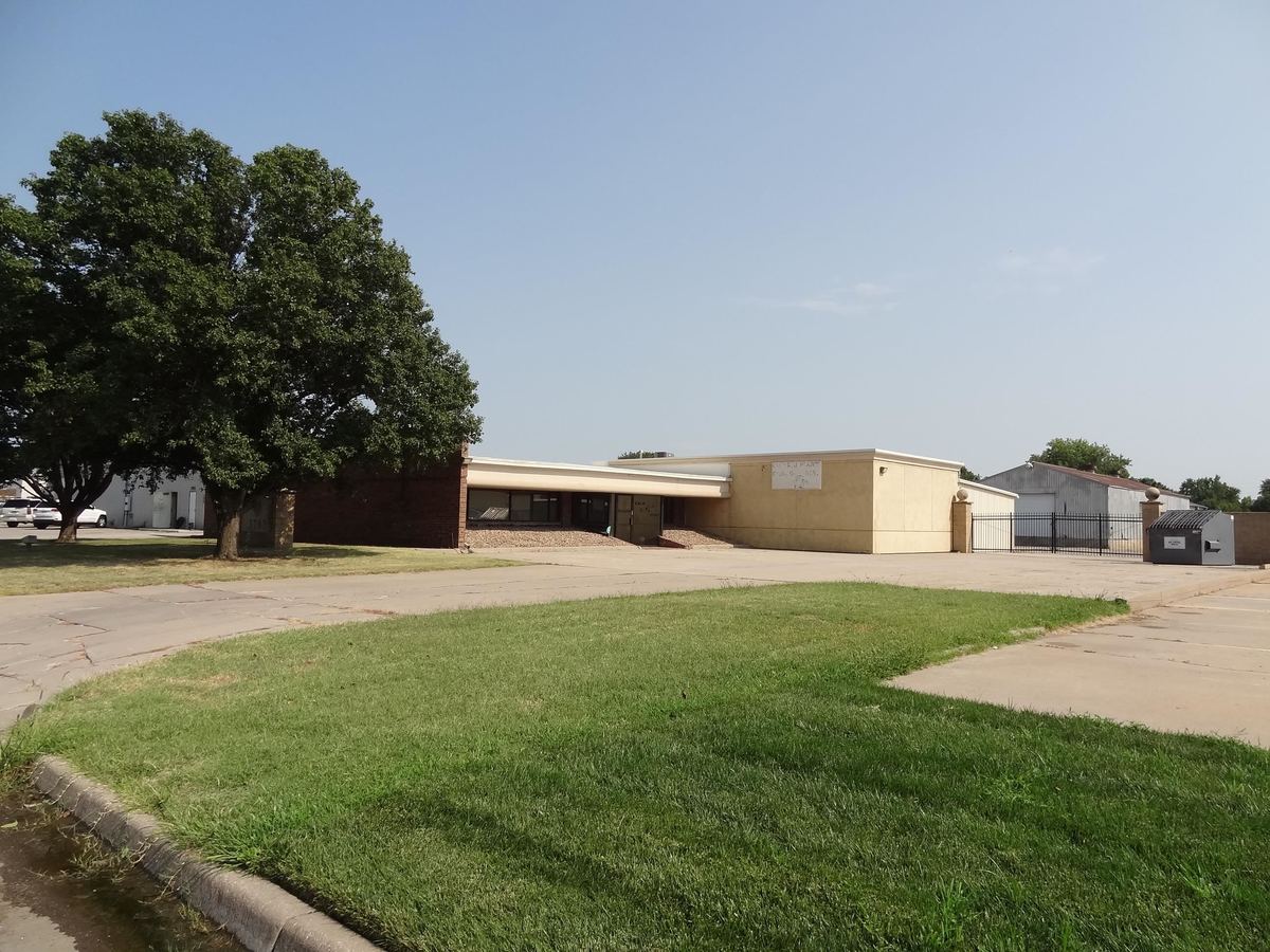 3707 W 30th St S, Wichita, KS, 67217