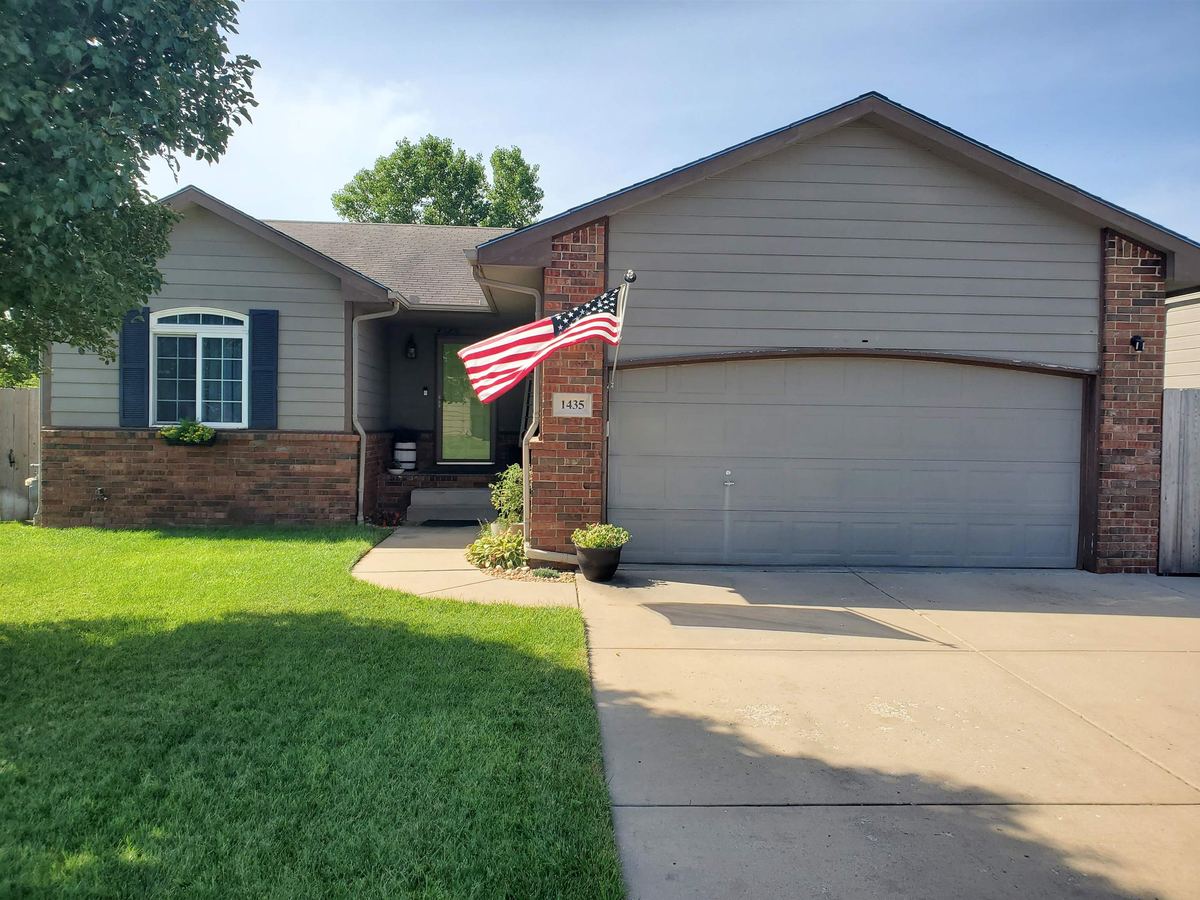 1435 E Berlin, Haysville, KS, 67060
