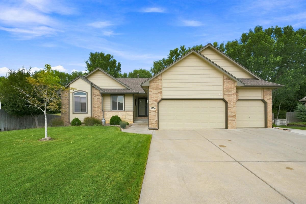 8304 W Candlewood Cir, Wichita, KS, 67205