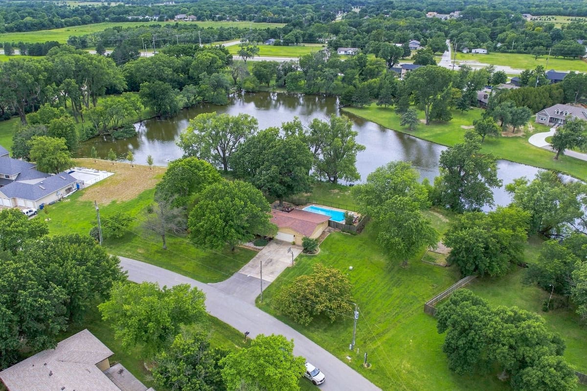 1511 S Phyllis Ln, Andover, KS, 67002