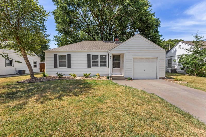 627 S Barlow, Wichita