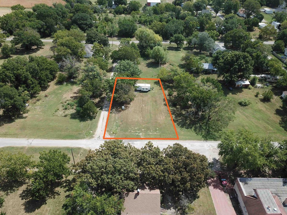 445 N Pennsylvania, Howard, KS, 67349