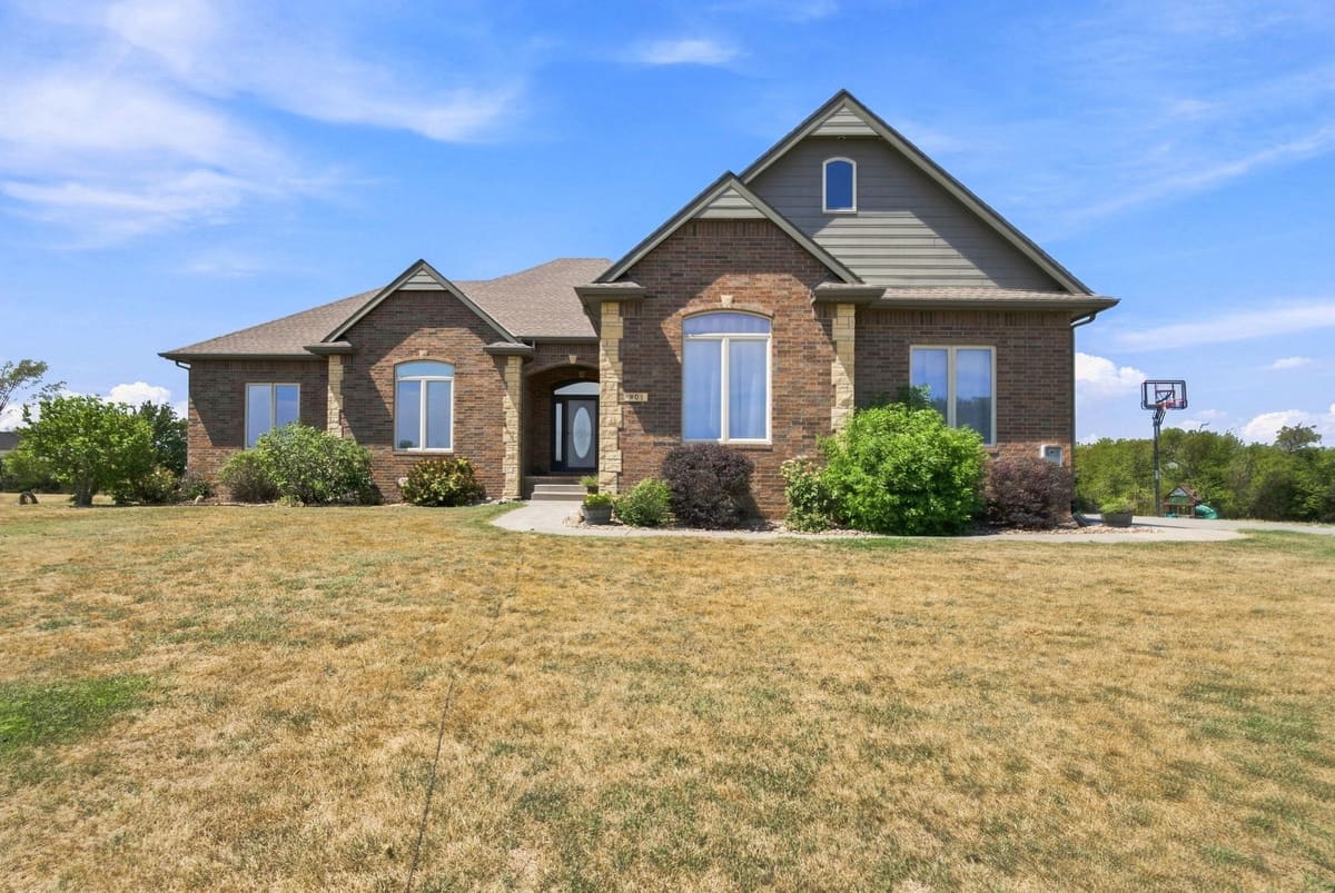 901 N Springwood, Goddard, KS, 67052