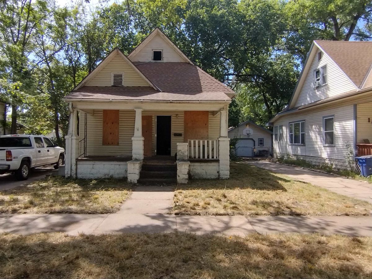 1413 S Ellis, Wichita, KS, 67211