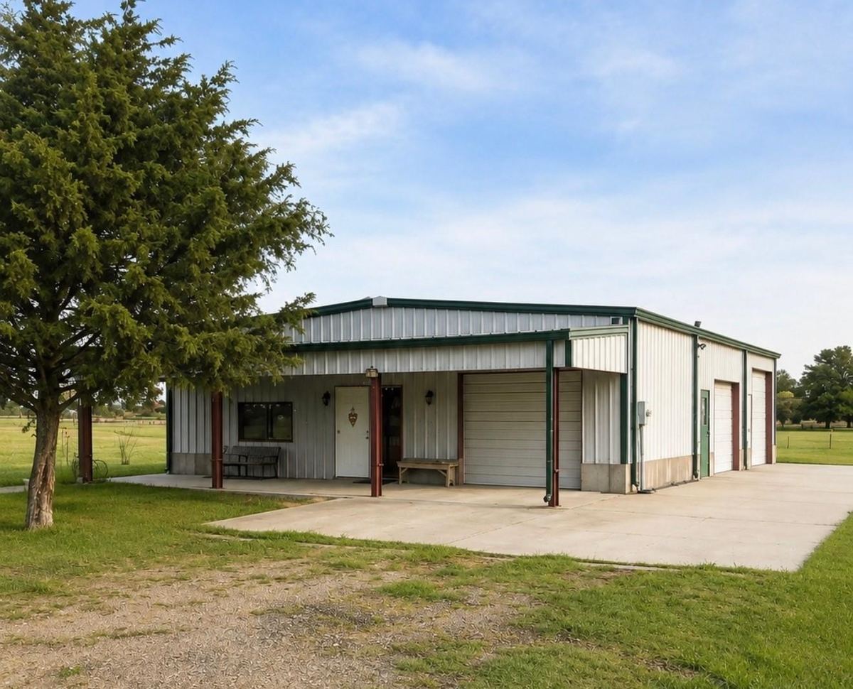 222 Commerce St, Walton, KS, 67151