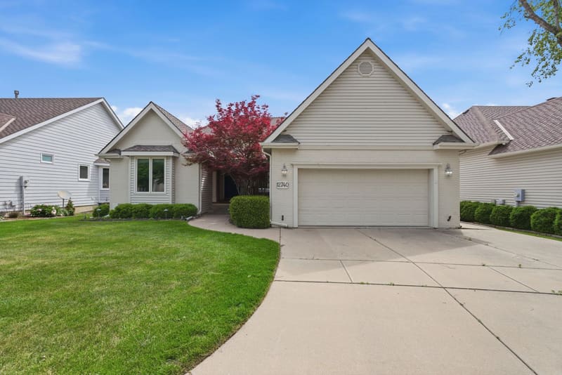 12740 E Bradford Circle, Wichita