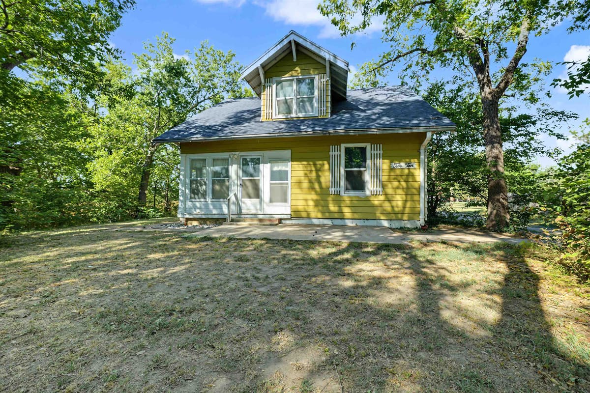 210 S Central St., Marquette, KS, 67464