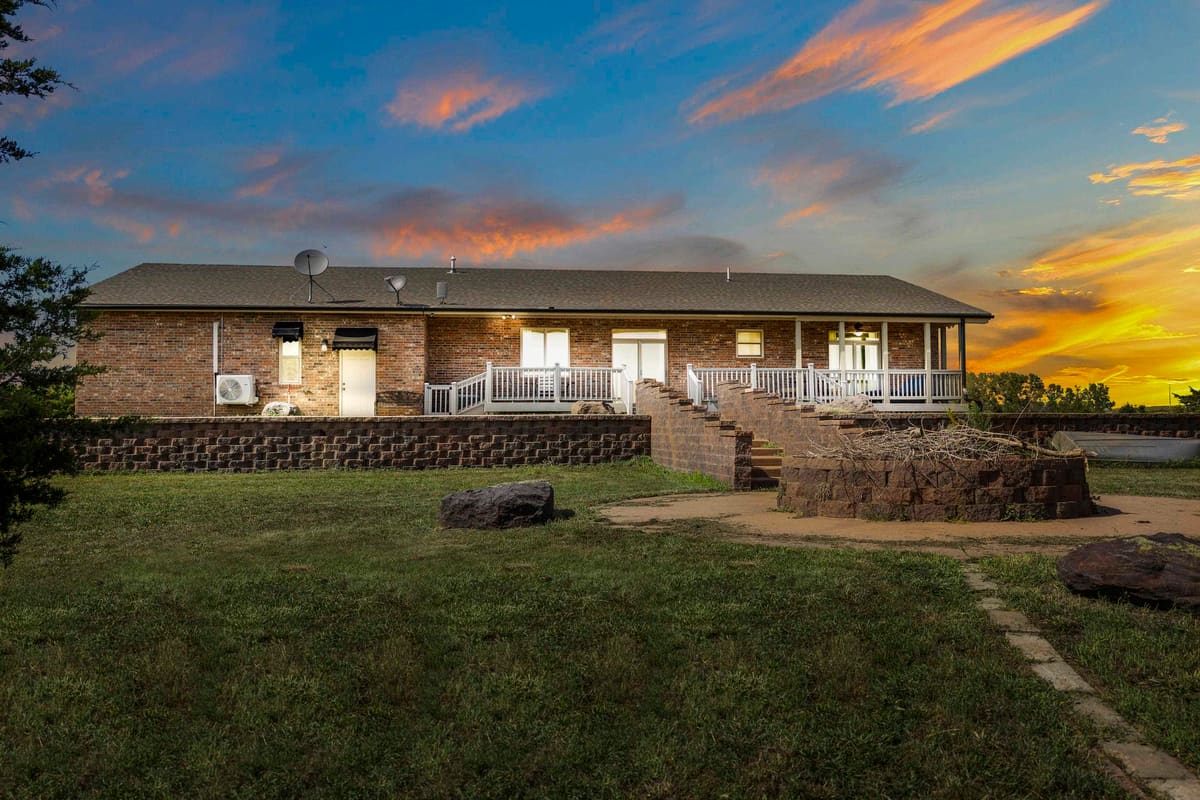 105 Jet Cir, Brookville, KS, 67425