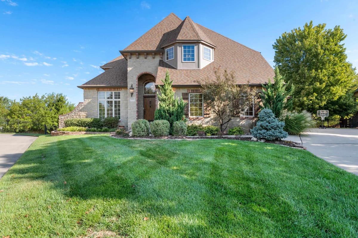 1502 Chaumont Cir., Andover, KS, 67002