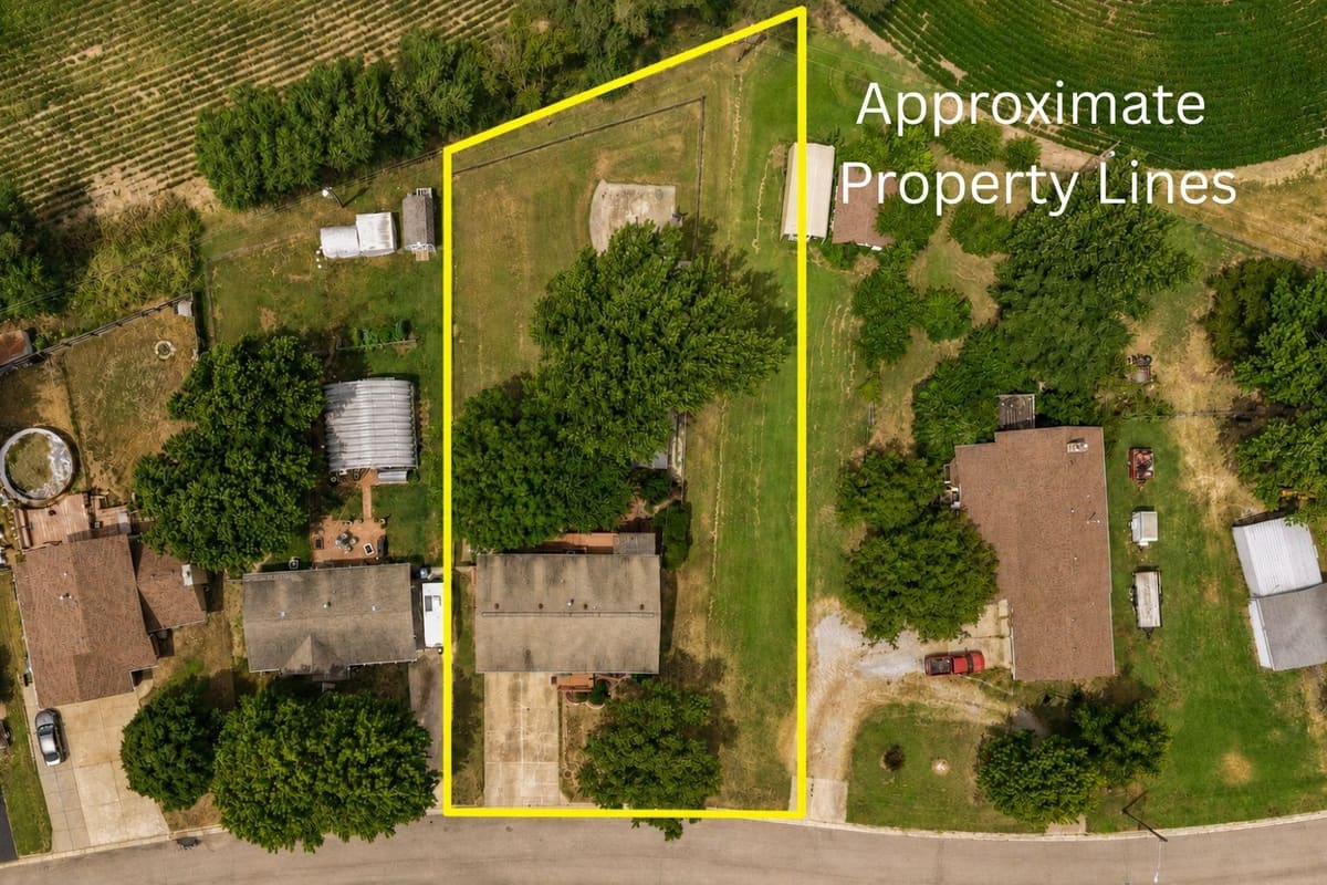 315 S Lincoln St, Belle Plaine, KS, 67013