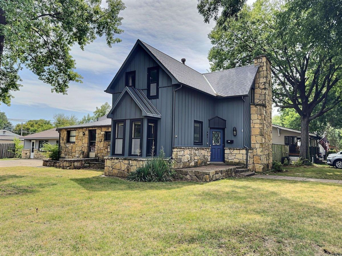 915 E 15th, Winfield, KS, 67156