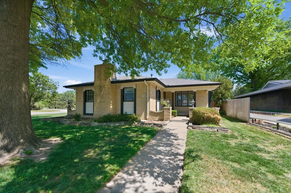 2132 N McComas, Wichita, KS, 67203
