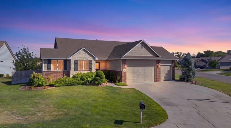 15603 E Hazel Nut Cir, Wichita