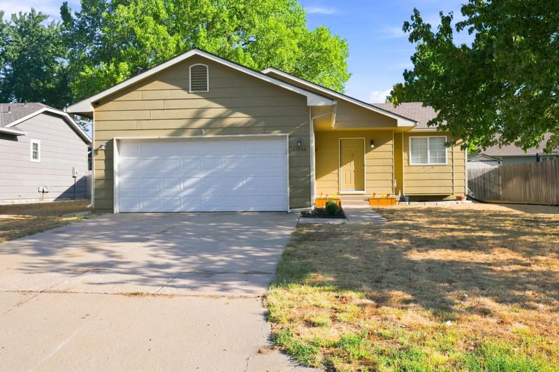 11706 W Westport, Wichita
