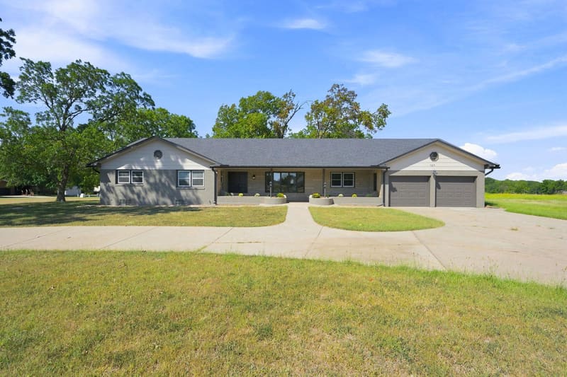 1611 N Rock, Mulvane