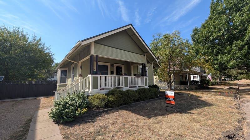 1905 W Douglas Ave, Wichita