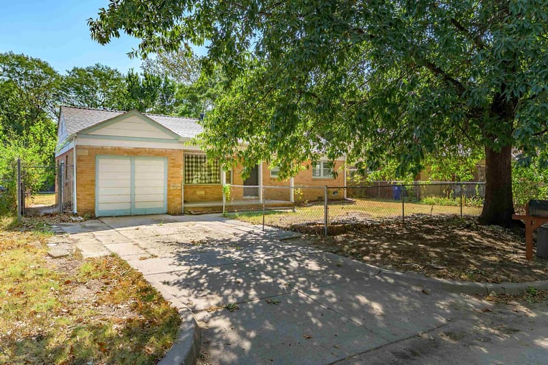 2820 S Mosley St, Wichita