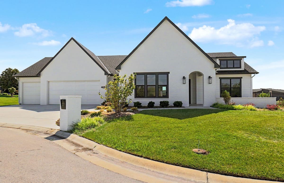 4622 W Emerald Bay Cir, Wichita, KS, 67205