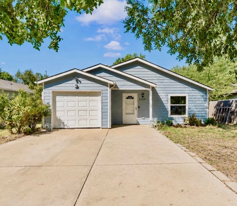 1143 N Estelle Ave., Wichita