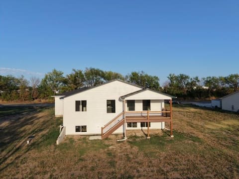 195 S Arbor Valley Way, Valley Center, KS, 67147 photo 5