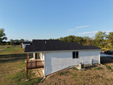 195 S Arbor Valley Way, Valley Center, KS, 67147 photo 6