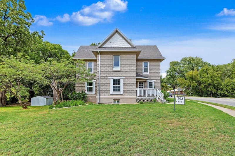 202 W Blair, Mulvane