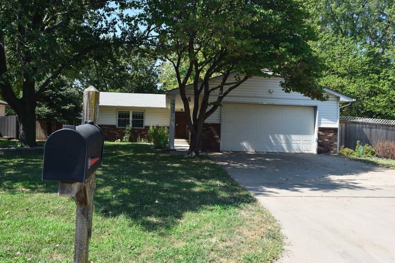 1933 N Reca, Wichita