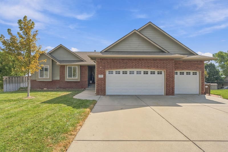 222 S Decker Ct, Wichita