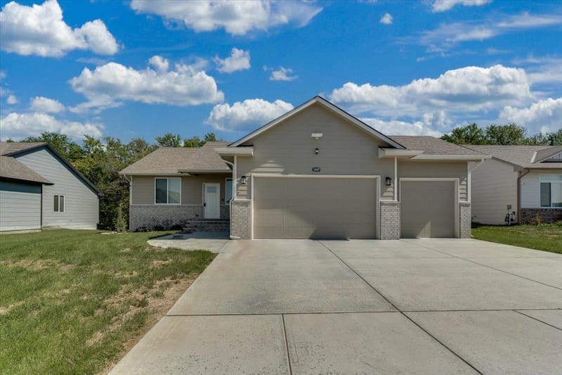 13529 E Rose St, Wichita