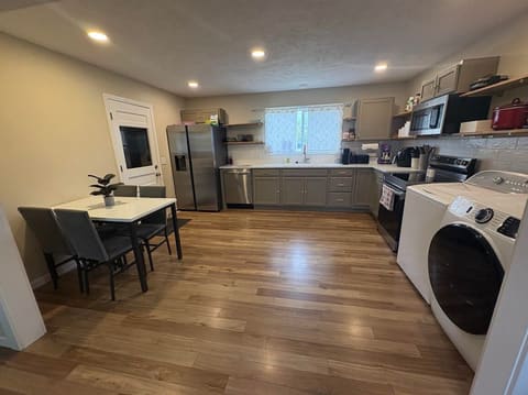 1607 Hickory St, Salina, KS, 67401 photo 7