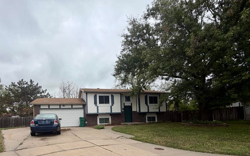 6716 E 30 Ct N, Wichita