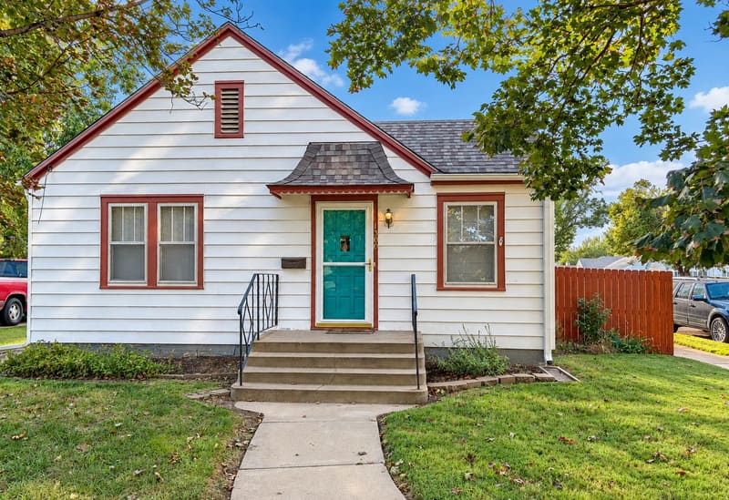 1300 Pershing St, Salina