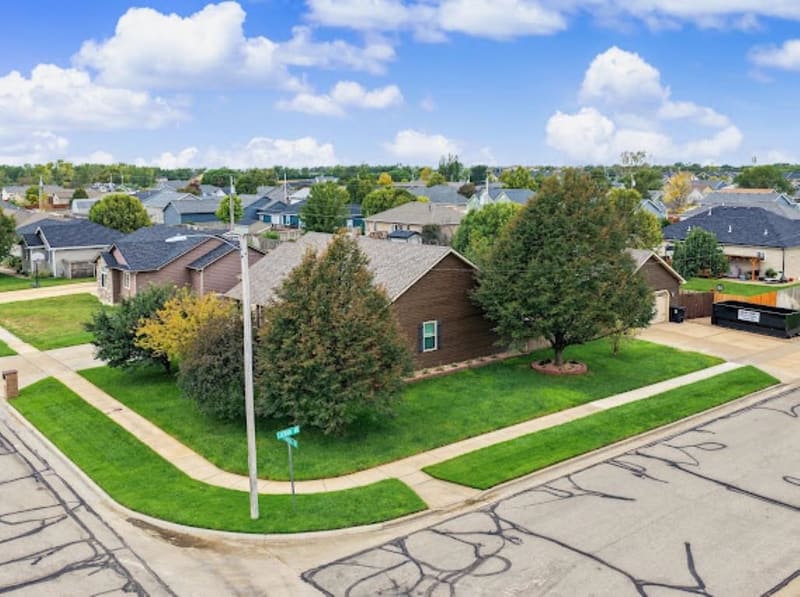 2402 Pinnacle Dr., Salina