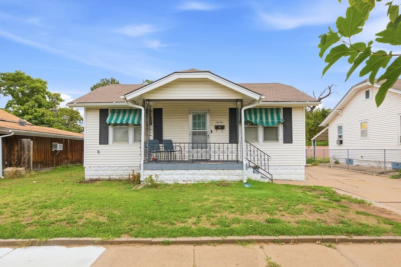 1010 S Dodge St, Wichita