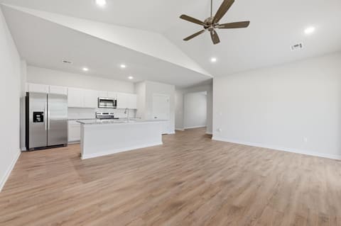 3580 E Bearsden St, Derby, KS, 67037-7821 photo 6