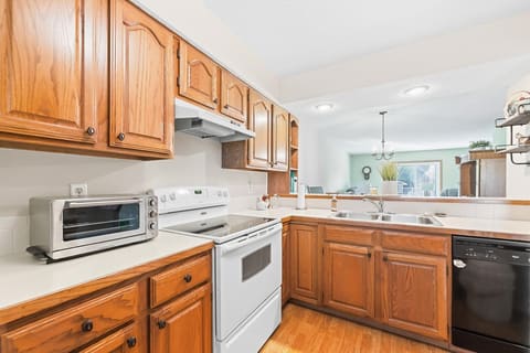 101 S Rock, Derby, KS, 67037 photo 3