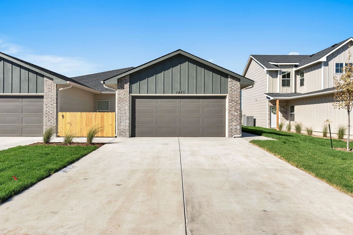 160 & 162 N Gowen St, Goddard, KS, 67052