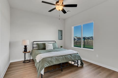 160 & 162 N Gowen St, Goddard, KS, 67052 photo 13