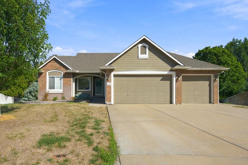 2213 E Myrtlewood Ct, Derby