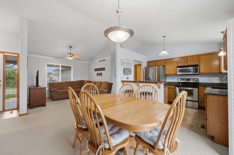 10701 W Lamp Cir, Wichita, KS, 67215 photo 12