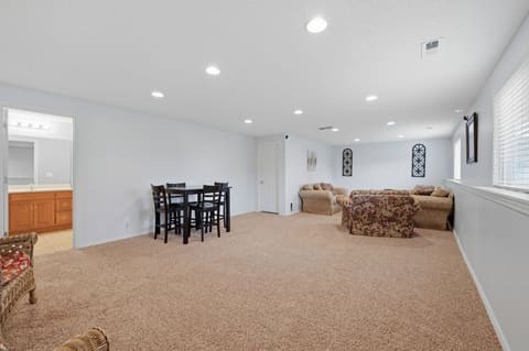 10701 W Lamp Cir, Wichita, KS, 67215 photo 21